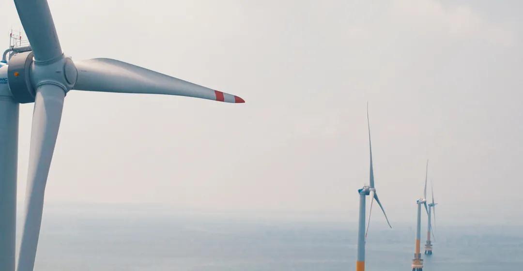 風(fēng)力發(fā)電機(jī).jpg 風(fēng)力發(fā)電機(jī).jpg