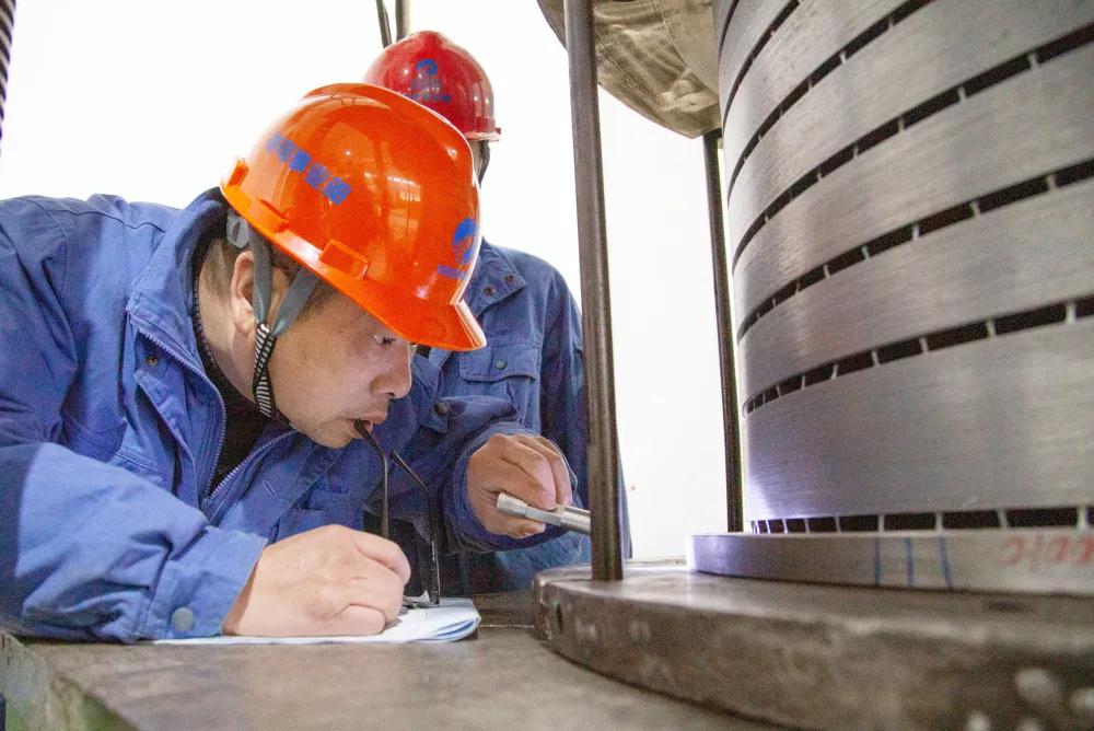 電機事業(yè)部黨委 學(xué)思踐悟 推動黨史學(xué)習(xí)教育見行見效3.jpg