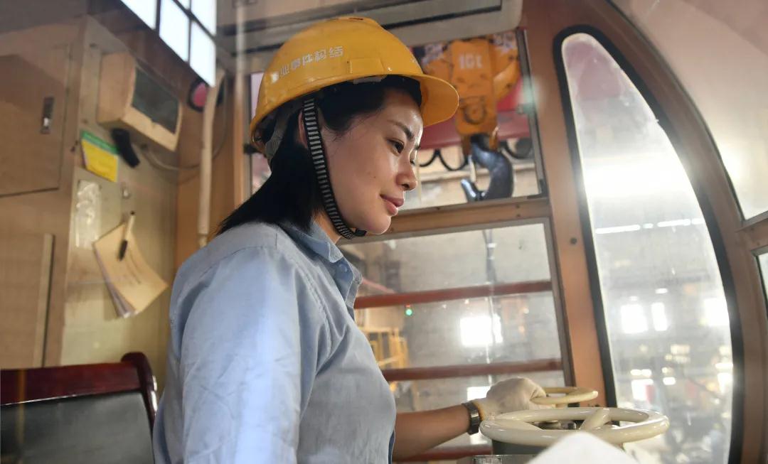 王芳 高空中的“守護(hù)者”.jpg